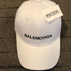 Balenciaga logo cap
